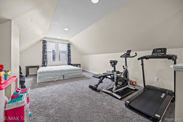 6872 Artesian Street, Detroit, MI 48228