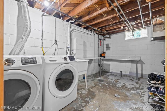 6872 Artesian Street, Detroit, MI 48228