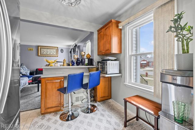 6872 Artesian Street, Detroit, MI 48228