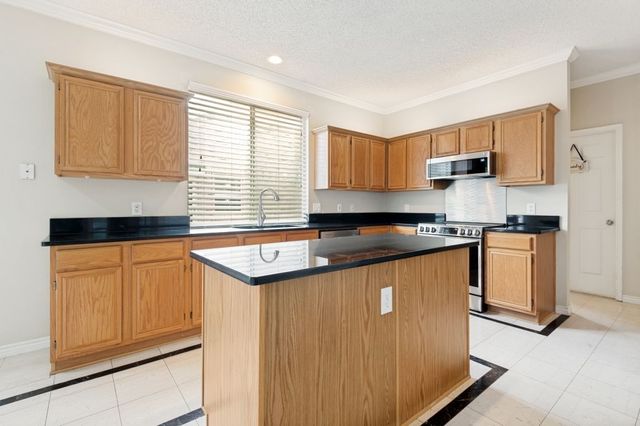 7341 Coventry Circle, North Richland Hills, TX 76182
