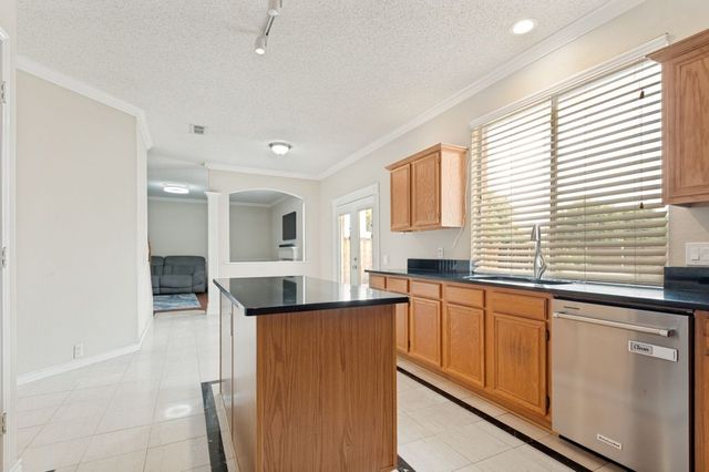 7341 Coventry Circle, North Richland Hills, TX 76182