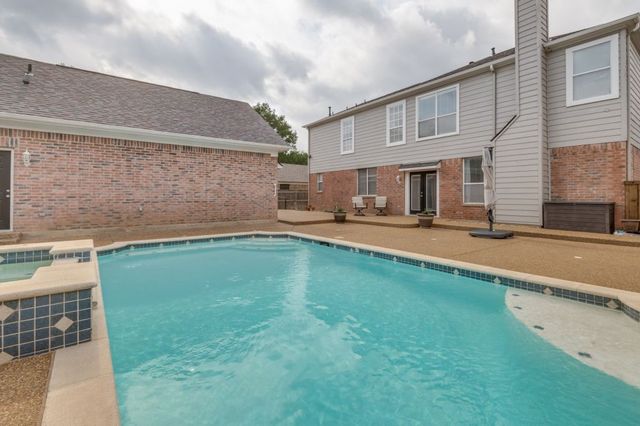 7341 Coventry Circle, North Richland Hills, TX 76182