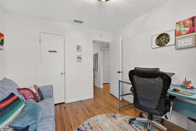 2444 34TH AVENUE N, St Petersburg, FL 33713