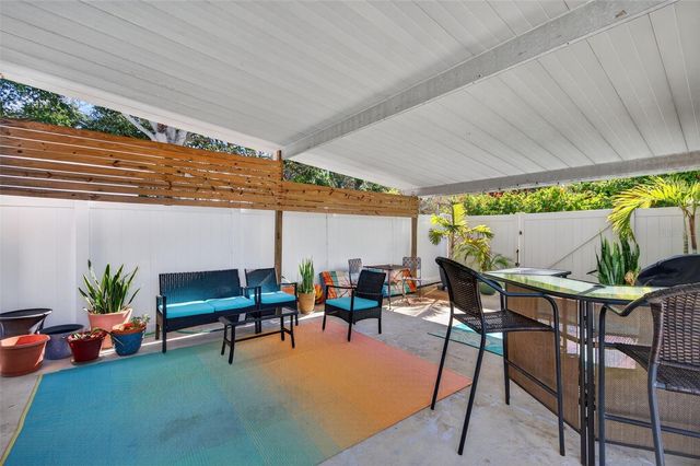 2444 34TH AVENUE N, St Petersburg, FL 33713