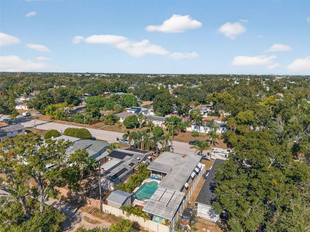 2444 34TH AVENUE N, St Petersburg, FL 33713