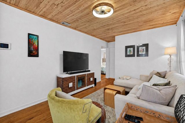 2444 34TH AVENUE N, St Petersburg, FL 33713