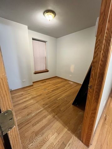 3217 S May Street 1, Chicago, IL 60608
