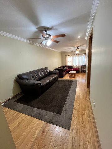 3217 S May Street 1, Chicago, IL 60608