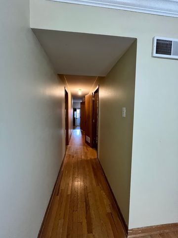 3217 S May Street 1, Chicago, IL 60608