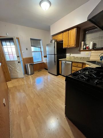 3217 S May Street 1, Chicago, IL 60608