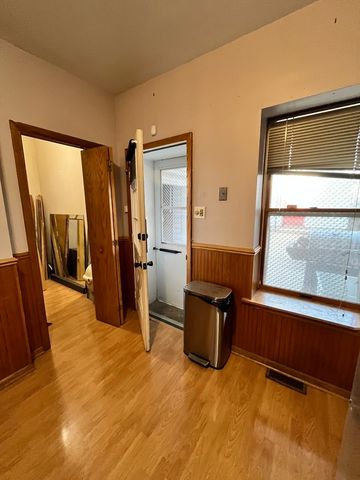 3217 S May Street 1, Chicago, IL 60608