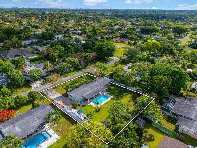 9340 SW 178th Street, Palmetto Bay, FL 33157