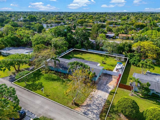 9340 SW 178th Street, Palmetto Bay, FL 33157