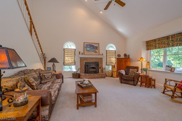 46 Westbury Ct, Montgomery Twp., NJ 08558