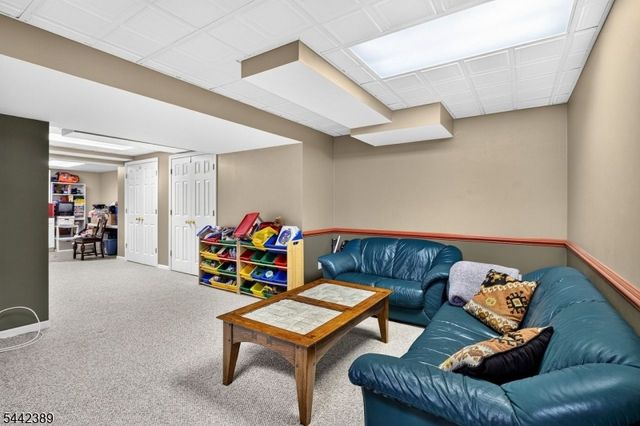 46 Westbury Ct, Montgomery Twp., NJ 08558