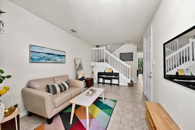 6977 Broadland Way, Coconut Creek, FL 33073