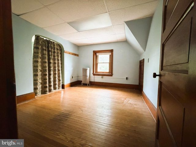 526 SENECA ST, Bethlehem, PA 18015