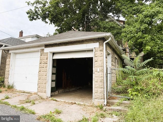 526 SENECA ST, Bethlehem, PA 18015