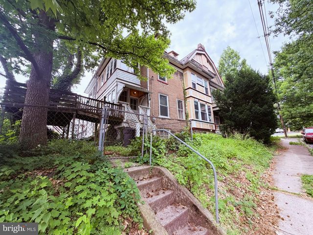 526 SENECA ST, Bethlehem, PA 18015