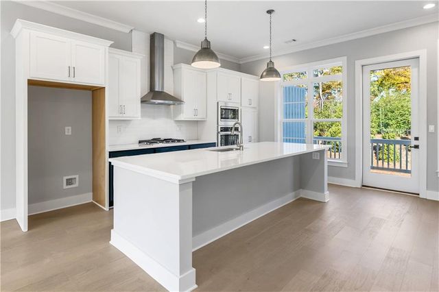 2035 Parkside Lane, Roswell, GA 30076