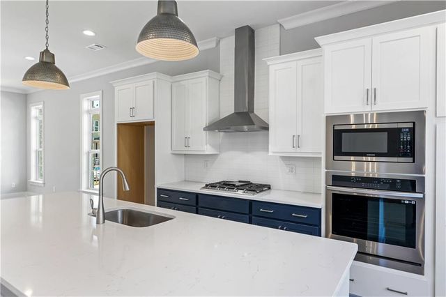 2035 Parkside Lane, Roswell, GA 30076