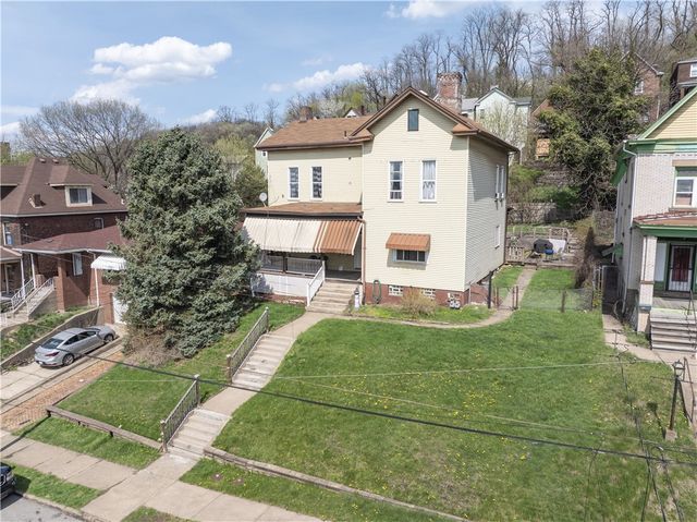 825 North Ave, Braddock Hills, PA 15104