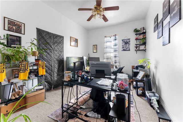 825 North Ave, Braddock Hills, PA 15104