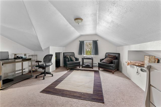 825 North Ave, Braddock Hills, PA 15104