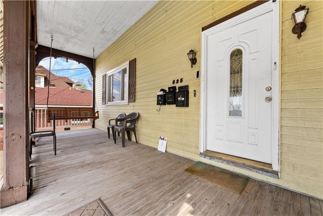 825 North Ave, Braddock Hills, PA 15104