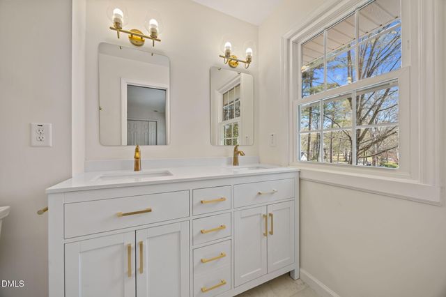 5321 Fieldstone Drive, Raleigh, NC 27609