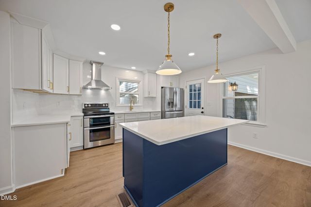 5321 Fieldstone Drive, Raleigh, NC 27609