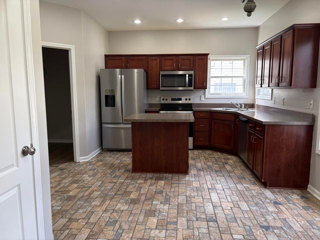 213 Skyline Drive, Georgetown, KY 40324