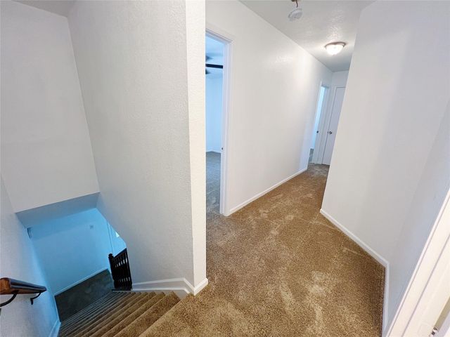 616 Valley Spring Drive, Arlington, TX 76018
