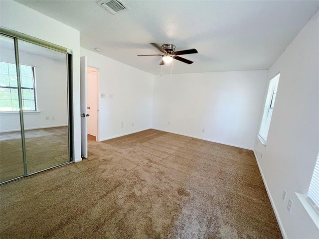 616 Valley Spring Drive, Arlington, TX 76018