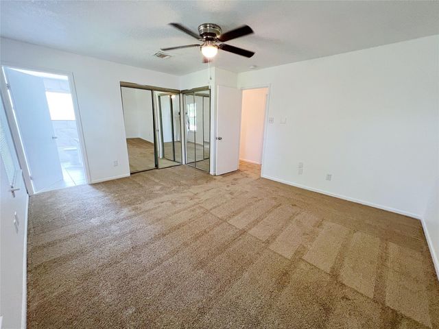 616 Valley Spring Drive, Arlington, TX 76018