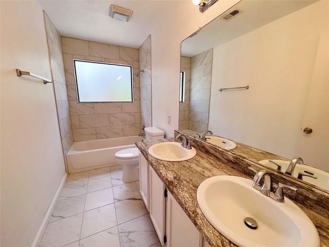616 Valley Spring Drive, Arlington, TX 76018