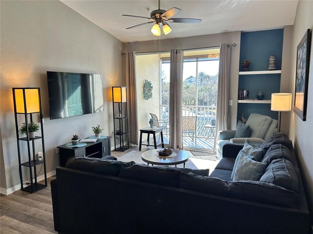 8809 DUNES COURT 303, Kissimmee, FL 34747