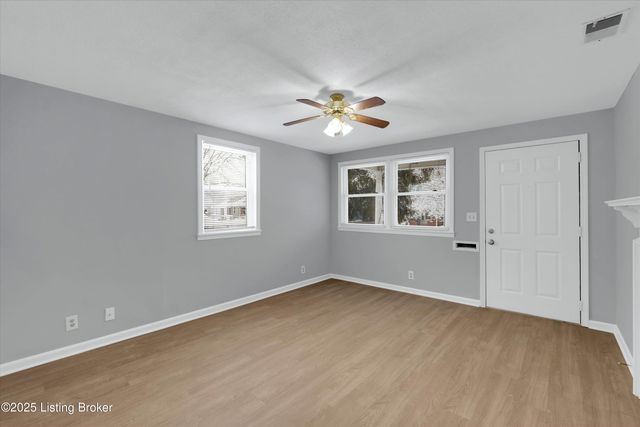 1682 Trigg St, Louisville, KY 40213