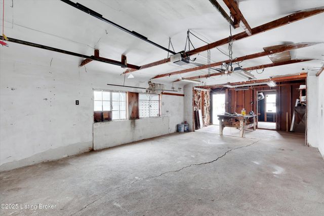 1682 Trigg St, Louisville, KY 40213