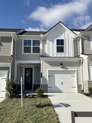 2129 Cheltenham Place, Columbia, TN 38401