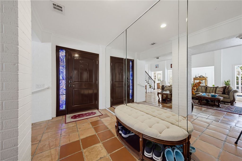 5825 Ocean Dr, Corpus Christi, TX 78412 — photo 4