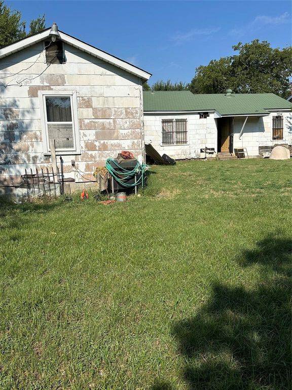 1121 Griggs Avenue, Fort Worth, TX 76105 — photo 2