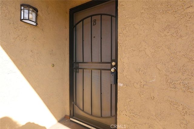 3246 Little Mountain Drive, San Bernardino, CA 92405