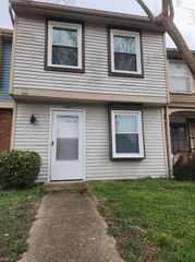 1321 Vanasse CT, Hampton, VA 23666