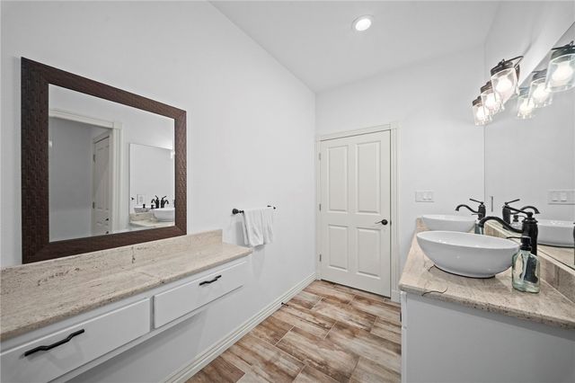 17943 Antler Ridge, Rogers, AR 72756