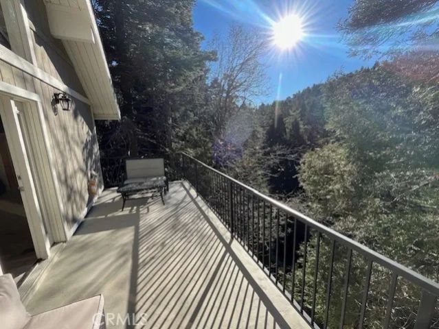 601 Sunderland Court, Lake Arrowhead, CA 92352