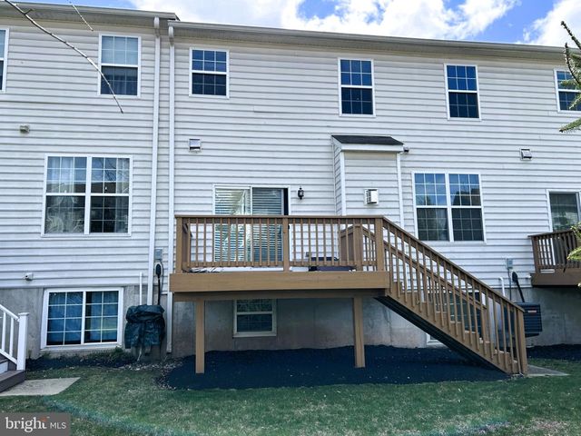 317 FAIRFIELD CIR S, Royersford, PA 19468