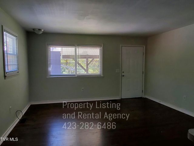 517 Nunley Drive, Johnson City, TN 37604