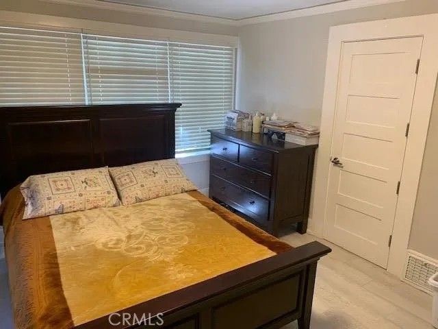 1124 Douglas, Burlingame, CA 94010