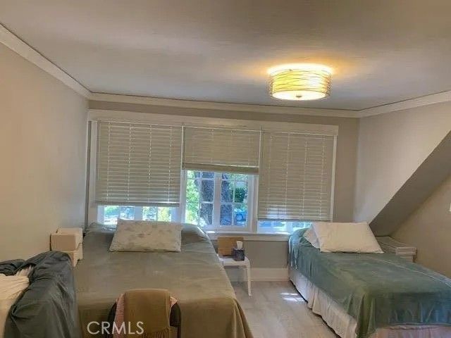 1124 Douglas, Burlingame, CA 94010